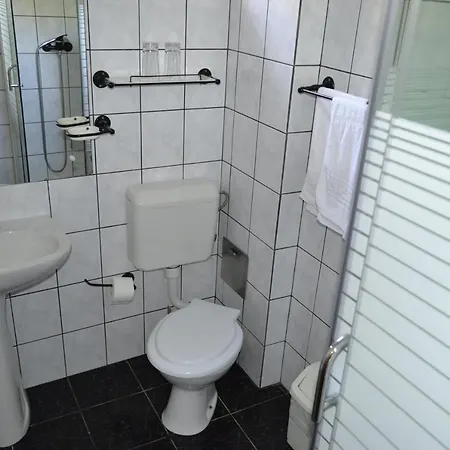 Πανσιόν Casa Vinga - Restaurant&jacuzzi