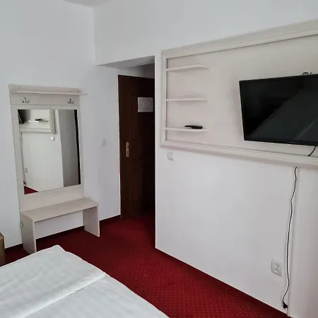 Casa Vinga - Restaurant&jacuzzi Poiana Brasov